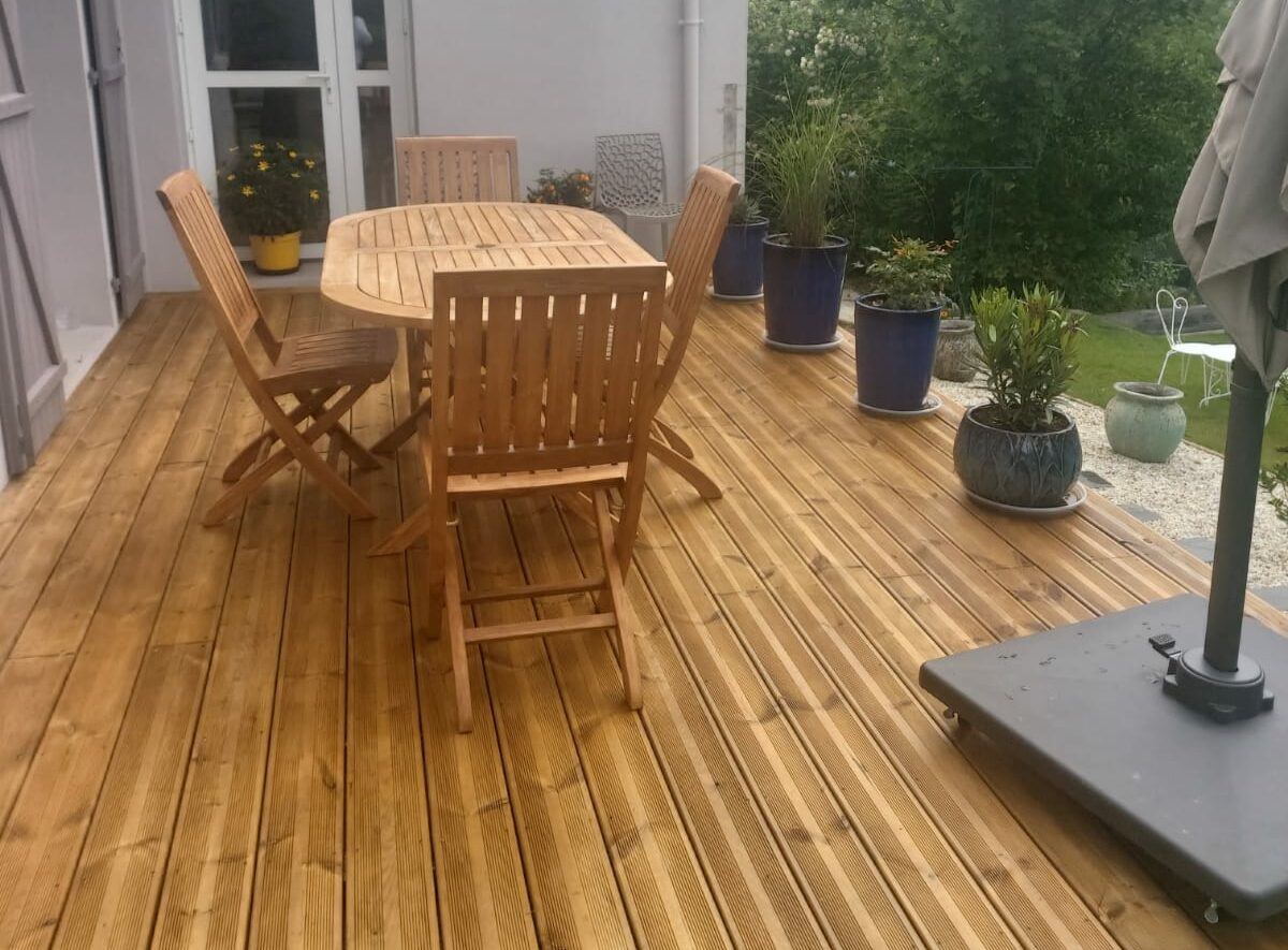 terrasse bois avec saturateur